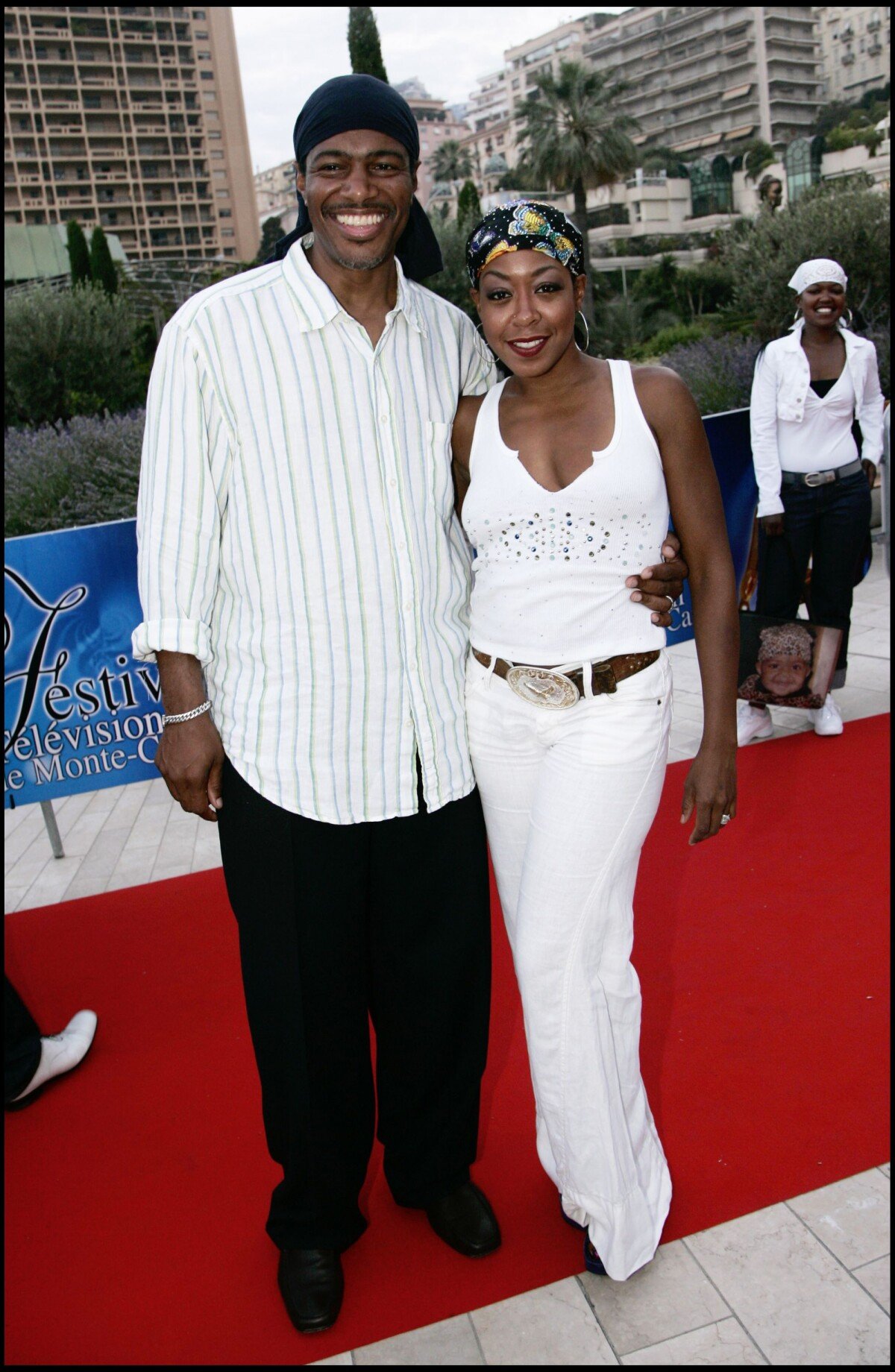 Photo : Tichina Arnold et son compagnon à la soirée Rose des vents à  Monaco, le 30 juin 2006 - Purepeople