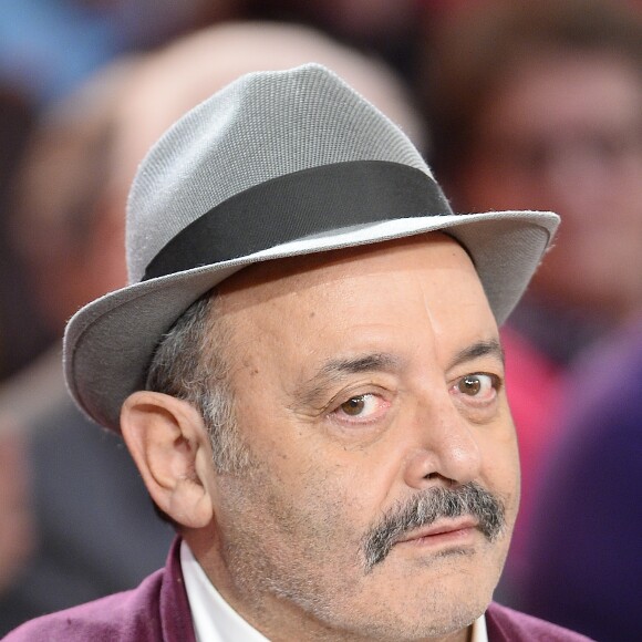 Louis Chedid - Enregistrement de l'émission "Vivement Dimanche" à Paris le 13 janvier 2016 et qui sera diffusée le 17 janvier 2016. Invité principal Les Chevaliers du Fiel. ©Coadic Guirec/Bestimage