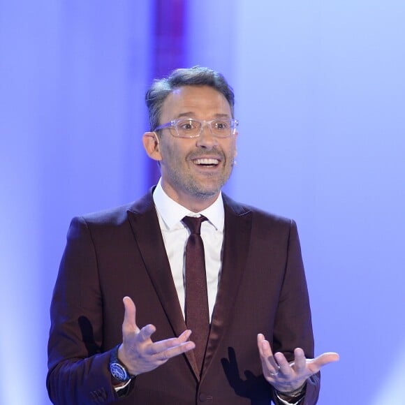 Julien Courbet - Enregistrement de l'émission "Vivement Dimanche" à Paris le 13 janvier 2016 et qui sera diffusée le 17 janvier 2016. Invité principal Les Chevaliers du Fiel. ©Coadic Guirec/Bestimage