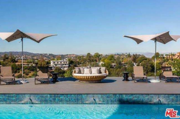 Voici la nouvelle maison de John Legend et Chrissy Reigen à Los Angeles