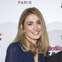 Julie Gayet, sa relation avec François Hollande décryptée : Un couple normal ?