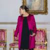 La princesse Victoria de Suède, enceinte de 7 mois, lors de l'inauguration de l'exposition Au fil du temps - 400 ans d'horloges royales, le 22 janvier 2016 au palais Drottningholm à Stockholm.