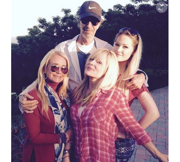 Monty Brinson a publié une photo de lui aux côtés de ses deux ex-femme et sa fille sur sa page Instagram au mois de septembre 2015.