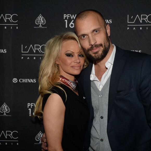 Exclusif - Pamela Anderson, Loïc Berardengo (Directeur Artistique de l'Arc) - After-party de l'inauguration du pop-up shop Tom Greyhound à l'Arc à Paris, le 21 janvier 2016. © Rachid Bellak/Bestimage