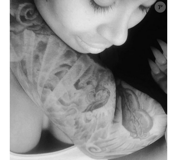 Blac Chyna a publié une photo d'elle, dans les bras de Robert Kardashian Jr, sur sa page Instagram, le 25 janvier 2016.