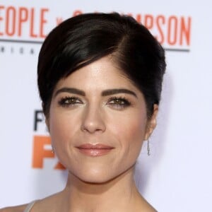 Selma Blair - Première de la série "The People v. O.J. Simpson : American Crime Story" à Los Angeles, le 27 janvier 2016