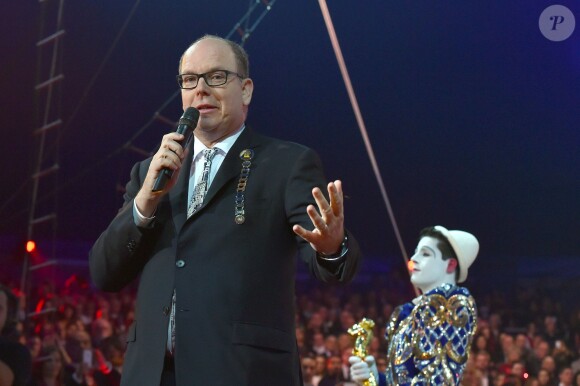 Exclusif - La princesse Stéphanie de Monaco a reçu le 19 janvier 2016 un Clown d'or des mains de son frère le prince Albert II lors du 40e Festival international du cirque de Monte-Carlo, en reconnaissance de son engagement dans la perpétuation du rendez-vous créé par leur père le prince Rainier III, qu'elle préside depuis 2005, et en présence notamment de ses enfants Louis et Pauline Ducruet. © Bruno Bebert/Bestimage