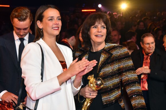 Exclusif - La princesse Stéphanie de Monaco a reçu le 19 janvier 2016 un Clown d'or des mains de son frère le prince Albert II lors du 40e Festival international du cirque de Monte-Carlo, en reconnaissance de son engagement dans la perpétuation du rendez-vous créé par leur père le prince Rainier III, qu'elle préside depuis 2005, et en présence notamment de ses enfants Louis et Pauline Ducruet. © Bruno Bebert/Bestimage
