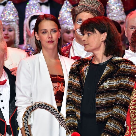 Exclusif - La princesse Stéphanie de Monaco a reçu le 19 janvier 2016 un Clown d'or des mains de son frère le prince Albert II lors du 40e Festival international du cirque de Monte-Carlo, en reconnaissance de son engagement dans la perpétuation du rendez-vous créé par leur père le prince Rainier III, qu'elle préside depuis 2005, et en présence notamment de ses enfants Louis et Pauline Ducruet. © Bruno Bebert/Bestimage