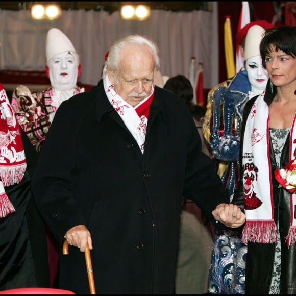 Le prince Rainier III avec la princesse Stéphanie de Monaco lors de la clôture du Festival international du cirque de Monte-Carlo le 21 janvier 2005