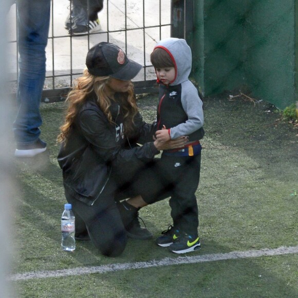 Semi Exclusif - Shakira et son fils Milan Piqué à Barcelone, le 22 janvier 2016