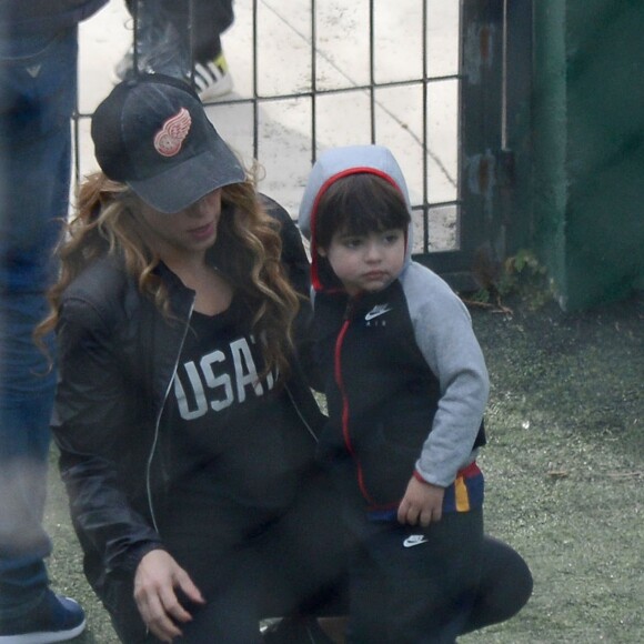 Semi Exclusif - Shakira et son fils Milan Piqué à Barcelone, le 22 janvier 2016
