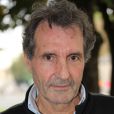 Jean-Jacques Bourdin - Tournoi de pétanque organisé par Meghanora au profit de la recherche médicale pédiatrique sur la Place des Invalides à Paris le 29 septembre 2013.