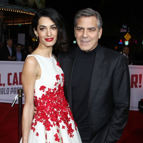 George Clooney et sa femme Amal - Première du film "Hail, Caesar!" au Regency Village Theatre à Westwood le 1er février 2016.