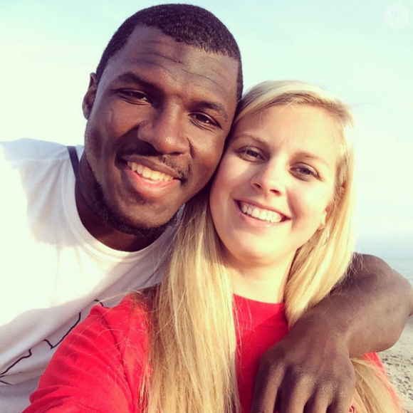Tony Steward, linebacker des Buffalo Bills en NFL, a fait part le 2 février 2016 de la mort de sa fiancée Brittany Burns, emportée en moins de deux mois par un cancer de l'ovaire. Photo Instagram Tony Steward mars 2015, pour célébrer leurs trois ans d'amour.
