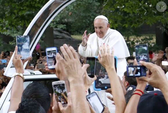 80 000 personnes sont réunis à Central Park pour accueillir le Pape François le 25 septembre 2015.
