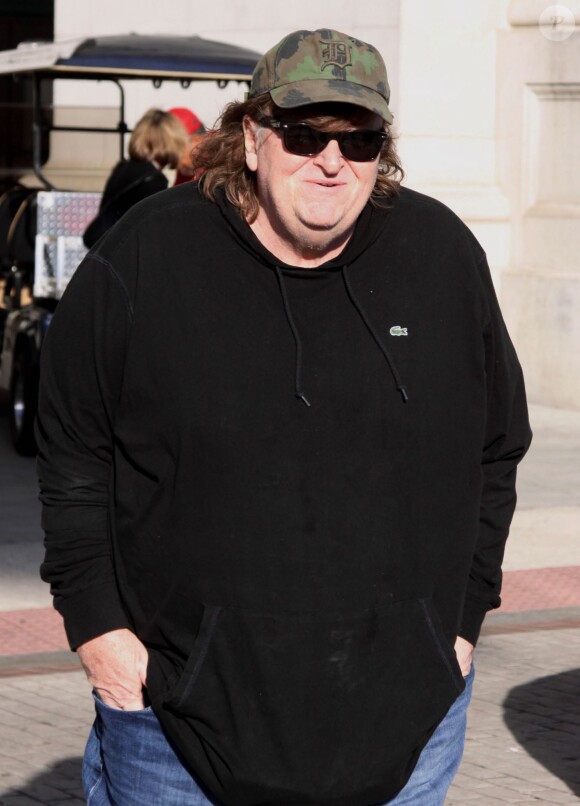 Michael Moore arrive à la gare de Washington, le 16 novembre 2015.