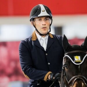 Exclusif - Julien Courbet, au Jumping International de Bordeaux, le 5 février 2016. Julien et Lola Courbet montent pour leur partenaire Victory Horse. © Thibaud Moritz/Quentin Salinier