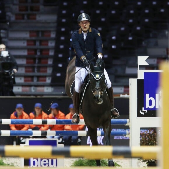 Exclusif - Julien Courbet, au Jumping International de Bordeaux, le 5 février 2016. Julien et Lola Courbet montent pour leur partenaire Victory Horse. © Thibaud Moritz/Quentin Salinier