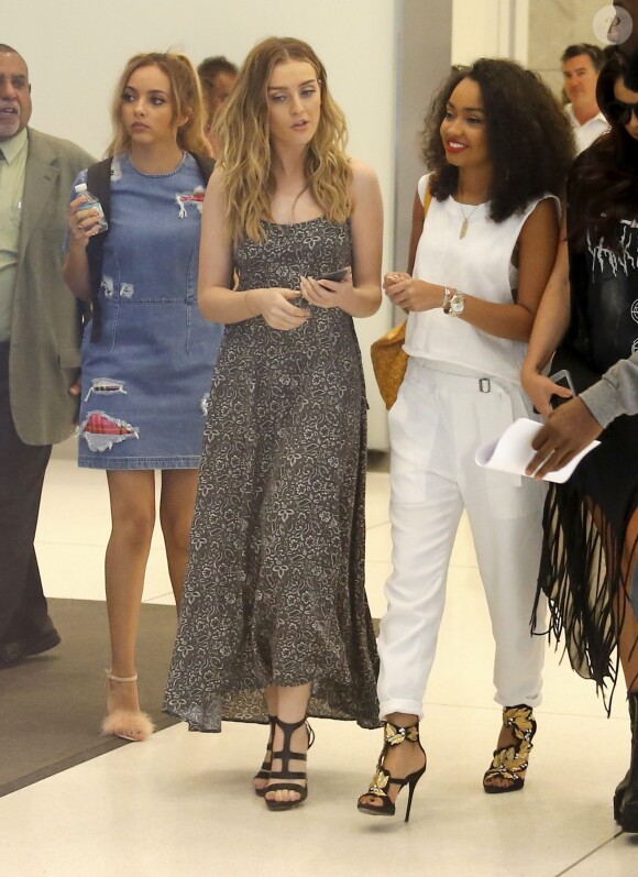 Perrie Edwards et Leight-Anne Pinnock - Les membres du groupe Little Mix quittent la radio Sirius à New York le 20 août 2015.