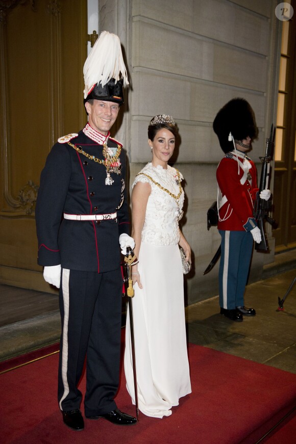 La princesse Marie et le prince Joachim de Danemark arrivant pour la réception royale du Nouvel An au palais d'Amalienborg à Copenhague le 1er janvier 2016.