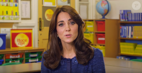 Kate Middleton, duchesse de Cambridge, a discuté avec quatre enfants auxquels Place2Be, dont elle est la marraine, est venue en aide dans le cadre d'une vidéo promouvant la Semaine de la santé mentale des enfants (8-14 février 2016).