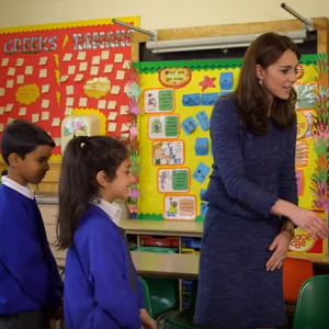 Kate Middleton, duchesse de Cambridge, a discuté avec quatre enfants auxquels Place2Be, dont elle est la marraine, est venue en aide dans le cadre d'une vidéo promouvant la Semaine de la santé mentale des enfants (8-14 février 2016).