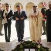 Rania et Abdullah II de Jordanie sur la tombe du roi Hussein le 14 novembre 2014 à Amman.