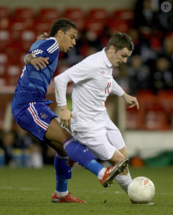 Adam Johnson lors d'un match amical entre les -21 anglais et français au City Ground de Nottingham, le 31 mars 2009