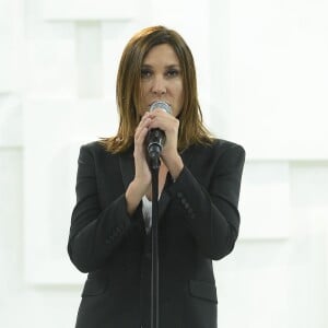 Zazie - 29e édition du Téléthon 2015 à l'hippodrome de Longchamp à Paris le 5 décembre 2015. Ce grand marathon caritatif en faveur de la recherche sur les maladies rares, s'est achevé dans la nuit avec plus de 80 millions d'euros de promesses de dons au compteur, a annoncé l'Association Française contre les Myopathies (AFM-Téléthon). © Coadic Guirec / Bestimage