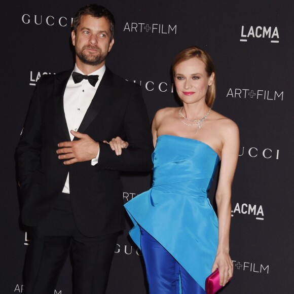 Joshua Jackson et sa compagne Diane Kruger lors du Gala "The LACMA 2015 Art+Film" en l'honneur de James Turrell et Alejandro Inarritu à Los Angeles, le 7 novembre 2015.