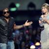 Kanye West et Taylor Swift sur la scène des MTV Video Music Awards, le 13 septembre 2009 à New York