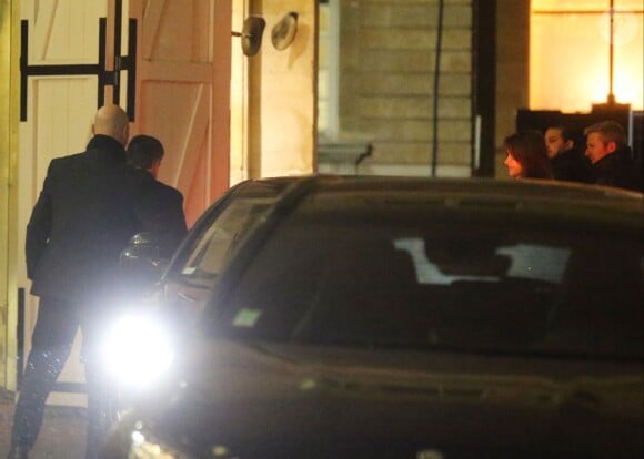 Exclusif - Nicolas Sarkozy et sa femme Carla Bruni - L'ancien président de la république, Nicolas Sarkozy, a fêté son 61e anniversaire au restaurant Guy Savoy, dans lequel travaille Léonard Trierweiler, en compagnie de sa femme, ses enfants et leurs amis. Paris, le 28 janvier 2016