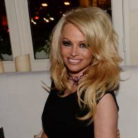 Pamela Anderson : La bombe de 48 ans se sent seule...