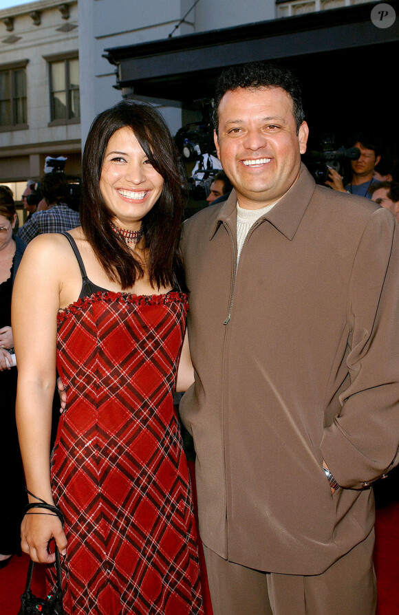 © Lionel Hahn/ABACA. 37058-10. Los Angeles-CA-USA. 6/8/2002. Paul Rodriguez & Date attend the World Premiere of Blood Work at the Steven J.Ross Theater in Warner Bros. Studios.07/08/2002 - 