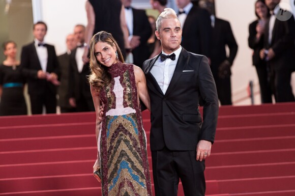 Robbie Williams et sa femme Ayda Field - Montée des marches du film "The Sea of Trees" (La Forêt des Songes) lors du 68e Festival International du Film de Cannes le 16 mai 2015.