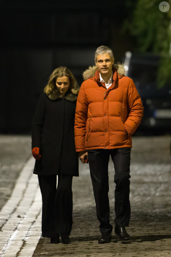 Laurent Wauquiez et sa femme Charlotte - Sorties des invités à la fête d'anniversaire organisée à l'occasion des 60 ans de Nicolas Sarkozy à son domicile à Paris, le 30 janvier 2015.