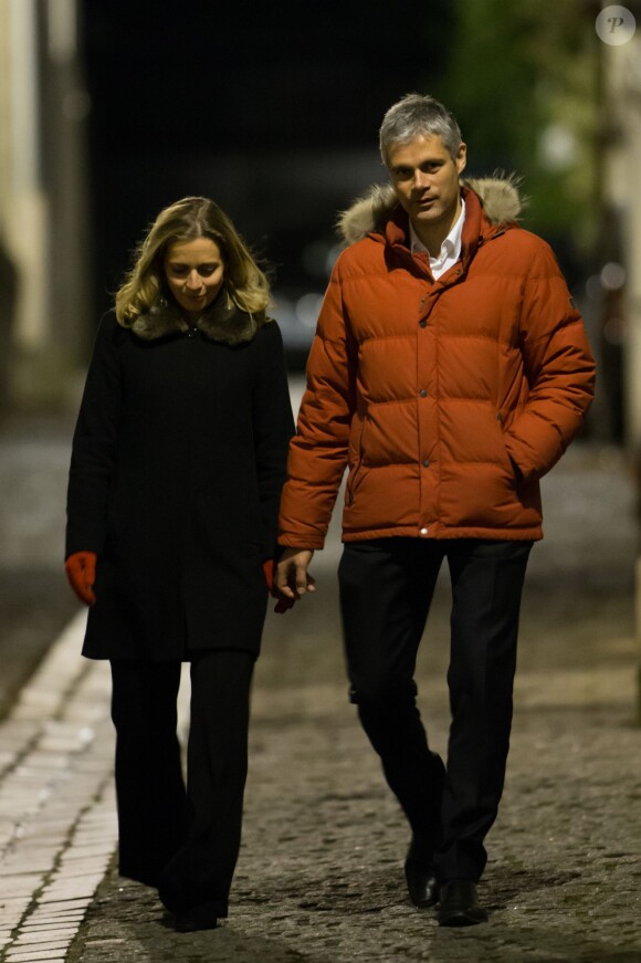 Laurent Wauquiez et sa femme Charlotte - Sorties des invités à la fête d'anniversaire organisée à l'occasion des 60 ans de Nicolas Sarkozy à son domicile à Paris, le 30 janvier 2015.