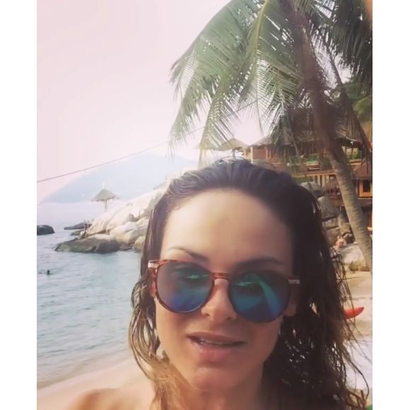 Géraldine Lapalus (Camping Paradis) : sublime en direct des ses vacances en Thailande