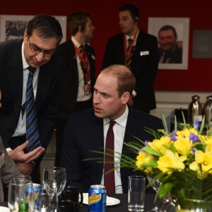 Le prince William, duc de Cambridge, lors d'une réception organisée par le Charitable Trust Welsh Rugby au Principality Stadium de Cardiff avant le match Pays de Galles-France lors du Tournoi des VI Nations, le 26 février 2016.