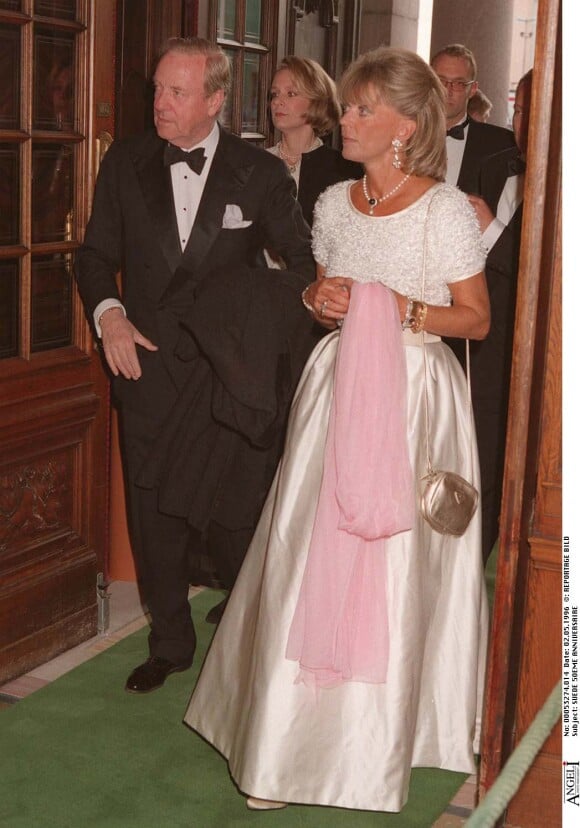 Le prince Johann Georg von Hohenzollern et la princesse Birgitta de Suède en mai 1996 à Stockholm lors des 50 ans du roi Carl XVI Gustaf de Suède. Johann Georg, surnommé Hansi, est décédé à 83 ans le 2 mars 2016 à Munich.