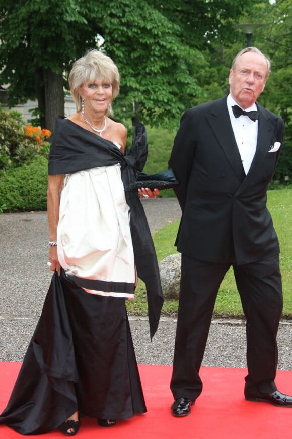 Le prince Johann Georg von Hohenzollern et la princesse Birgitta de Suède au mariage de la princesse héritière Victoria en juin 2010 à Stockholm. Johann Georg, surnommé Hansi, est décédé à 83 ans le 2 mars 2016 à Munich.