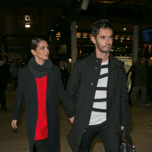 Cheryl Cole (Cheryl Versini Fernandez) et son mari Jean-Bernard Versin à la Gare du Nord en partance pour Londres après avoir assisté au défilé "Ralph & Russo Haute Couture" à Paris, le 29 janvier 2015