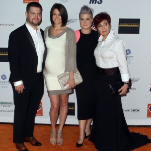 Jack Osbourne, sa femme Lisa Stelly enceinte, Kelly Osbourne, Sharon Osbourne lors de la 22ème cérémonie annuelle Race To Erace MS à Century City, le 24 avril 2015.