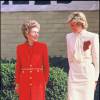 Nancy Reagan et la princesse Diana en novembre 1985. L'ancienne first lady est morte le 6 mars 2016 à 94 ans.
