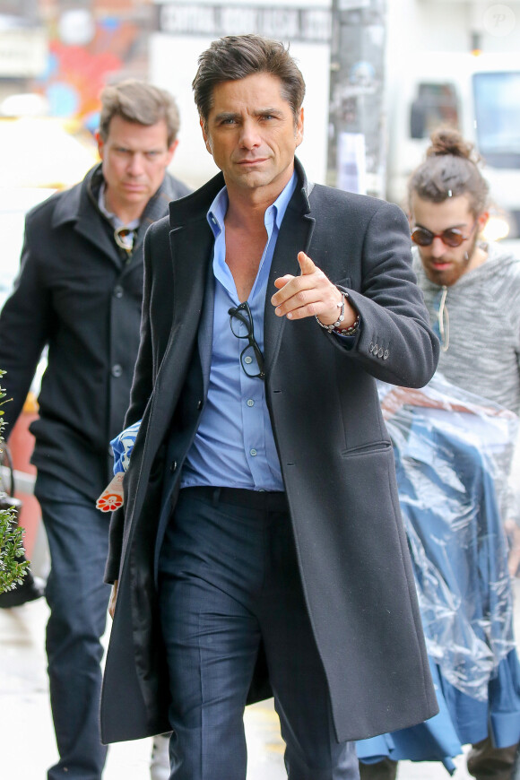 Exclusif - L'acteur John Stamos se promène à New York, le 4 Mars 2016.