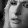 Holly Williams dans son clip "Alone"