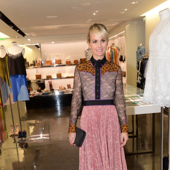 Exclusif - Laeticia Hallyday - Le joaillier Aaron Jah Stone et l'artiste Kongo ont présenté une nouvelle collection qui allie street art et joaillerie chez Montaigne Market à Paris le 4 mars 2016.