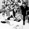 Chris Bosh et sa femme Adrienne (photo Instagram, lors de Noël 2015 en famille) sont devenus le 15 mars 2016 parents de jumeaux, Lennox et Phoenix, qui rejoignent leur grande demi-soeur Trinity (6 ans), leur frère Jackson et leur soeur Dylan Skye.
