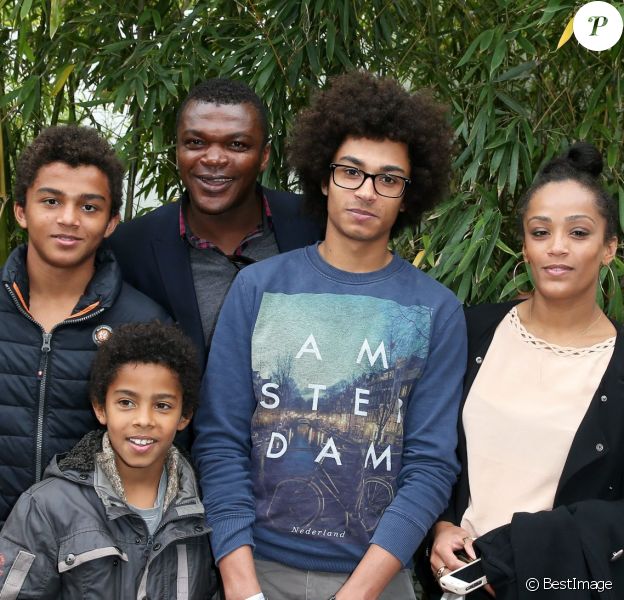 Marcel Desailly et ses enfants &agrave; Roland-Garros &agrave; Paris, le 28 mai 2014.&nbsp;